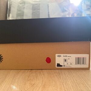 UGG Neumel Chelsea Boots - Black